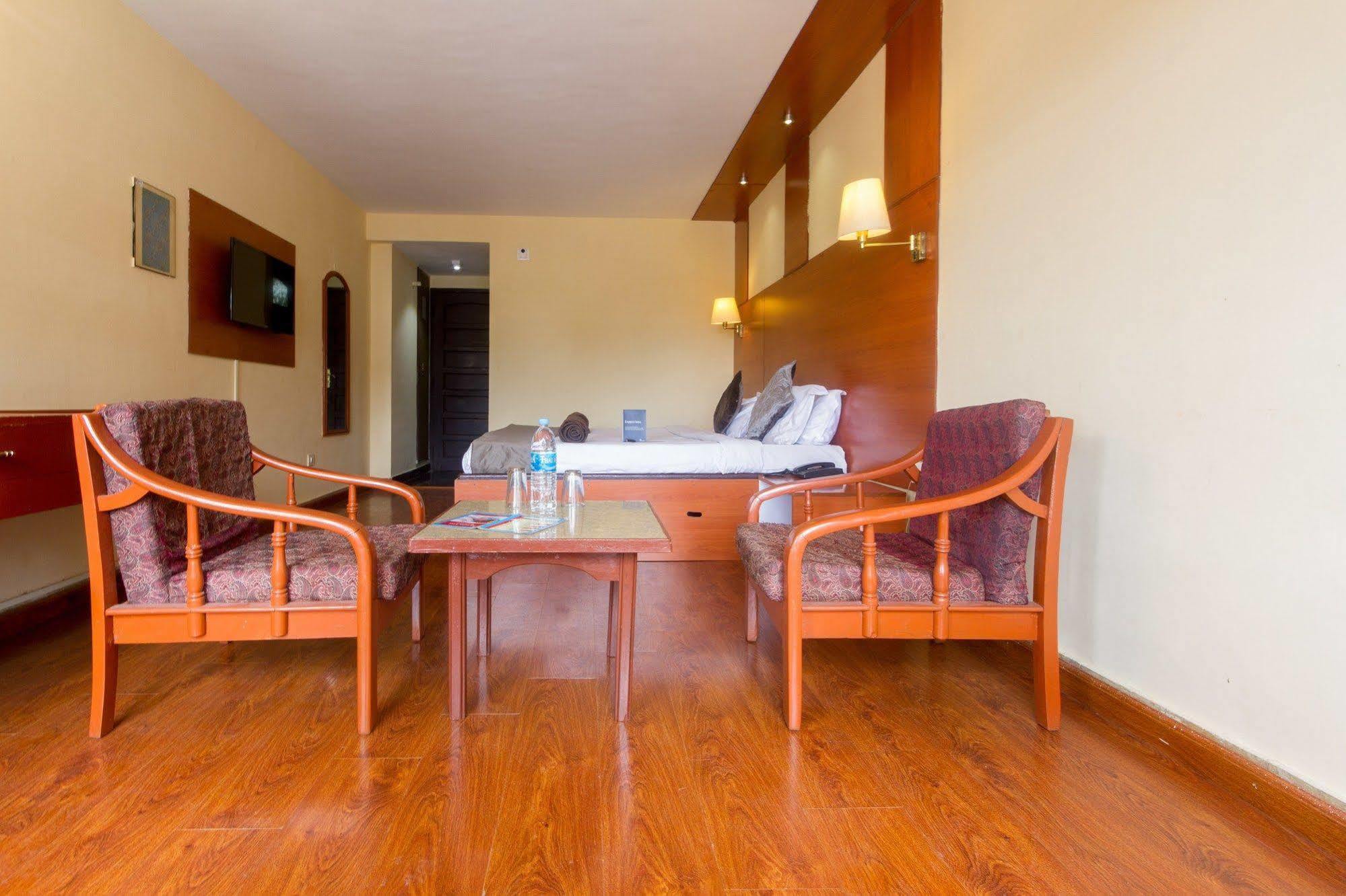 Fabhotel Khems Shoram Palace Road Ooty Ngoại thất bức ảnh